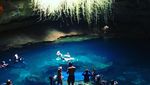 Foto: Diving di dalam Gua