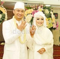 Inspirasi gaun pengantin syari datang dari Nuri Maulida saat menikah di 2014 lalu. (Dok. Detikfoto)