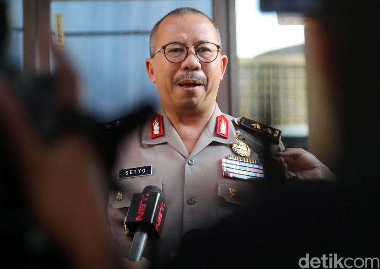 Bunuh Polisi, dari Mana Teroris Mako Brimob Dapat Senjata Tajam? Bunuh Polisi, dari Mana Teroris Mako Brimob Dapat Senjata Tajam?