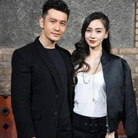 Setelah go public, Angelababy dan Huang Xiaoming pun tak ragu lagi memperlihatkan kebersamaan mereka di depan publik. Foto: Getty Images