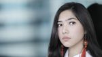 Mendengar Curhatan Isyana Sarasvati