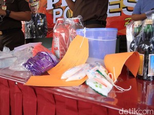 10 Warga Karawang Tewas Tenggak Miras Oplosan