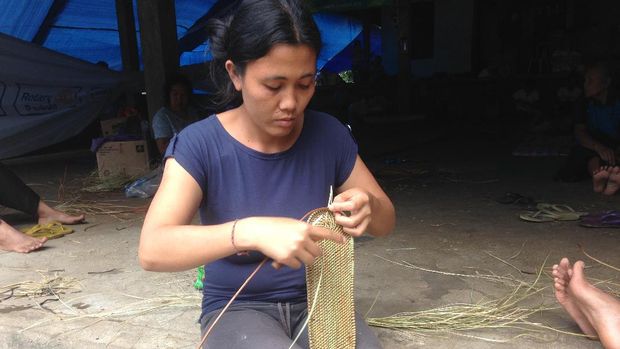 Satu anyaman ate tersebut dihargai Rp 100 ribu.