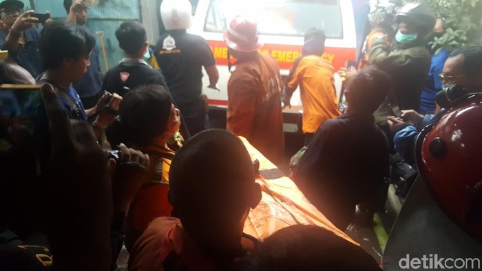 Kebakaran pabrik keripik di Malang