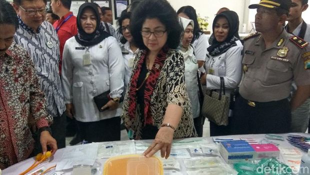 Menkes Puji Produk Alkes Buatan Sidoarjo
