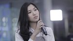 Mendengar Curhatan Isyana Sarasvati