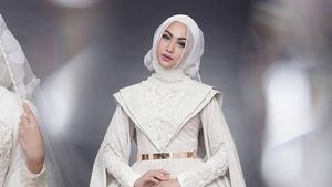 Foto: 20 Inspirasi Gaun Pengantin Syari yang Cantik dan Modern