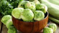 Brussel sprouts kaya akan vitamin C dan K, yang membantu menjaga kesehatan tulang, juga mengandung karotenoid, yang penting untuk mendukung penglihatan yang baik. Sayuran yang masuk ke dalam jenis kubis ini adalah sumber vitamin C yang hebat dan juga mengandung kandungan natrium dan lemak yang sangat rendah, menjadikannya sayuran yang hebat untuk mendukung kesehatan jantung Anda. Foto: Thinkstock
