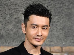 Bikin Iri, Bos Tampan Baik Hati Ini Bagi-bagi iPhone 8 untuk Para Pegawai