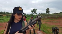 Pada akhir videonya, Shwe Eain Si meminta komunitas internasional untuk datang dan melihat langsung situasi di Rakhine. Foto: Instagram/shwe.eain.si
