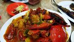 Dijamin Ketagihan! 10 Hidangan Kepiting Berlumur Saus Gurih di Tempat Ini