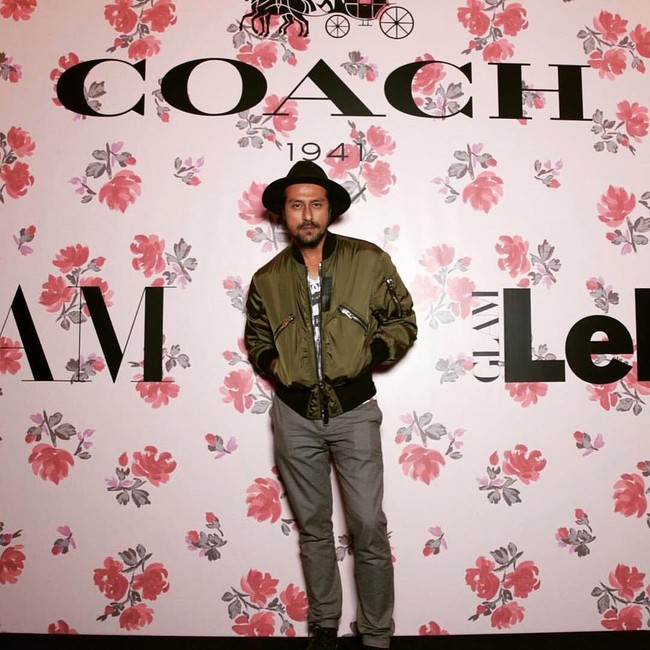 Di balik ketampanan dan kegagahannya, usia Bront Palarae hampir menginjak 40 tahun, lho! Foto: dok. Instagram