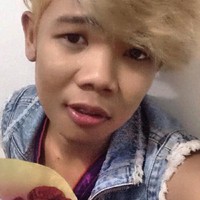 Di negaranya, Filipina, Xander dulunya dikenal dengan nama Marlou Arizala. Ia populer saat menjadi anggota boyband Hasht5 yang terkenal dengan lagu-lagu bernada satir-satirnya soal ketampanan seseorang.Kendati begitu, mereka sering jadi bulan-bulanan netizen karena lelucon dan tampang yang pas-pasan. (Foto: ist.)