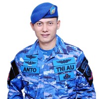 Saat diwawancara Wolipop, Anto mengaku risih dengan pemberitaan dirinya disebut-sebut mirip AHY. “Akunya jadi risih karena nggak mirip sih. Saya miripnya sama bapak saya,” katanya seraya tertawa. Foto: Dok. Instagram