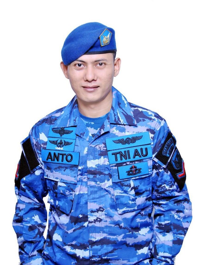 Saat diwawancara Wolipop, Anto mengaku risih dengan pemberitaan dirinya disebut-sebut mirip AHY. “Akunya jadi risih karena nggak mirip sih. Saya miripnya sama bapak saya,” katanya seraya tertawa. Foto: Dok. Instagram