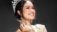 Shwe Eain Si yang baru berusia 19 tahun memenangkan gelar Miss Grand Myanmar untuk tahun ini. Foto: Instagram/shwe.eain.si