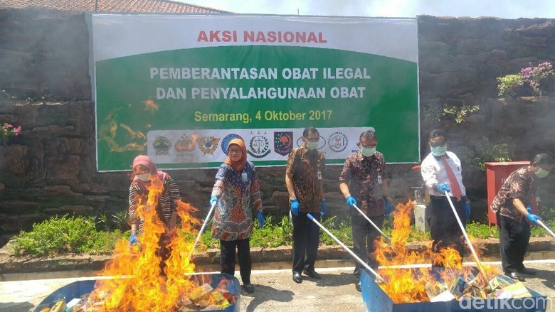 BPOM Semarang Musnahkan Obat Ilegal Senilai Rp 3,4 M BPOM Semarang Musnahkan Obat Ilegal Senilai Rp 3,4 M