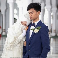 Inspirasi gaun pengantin syari lainnya bisa melihat dari pernikahan qori Muzammil Hasballah dan Sonia Ristanti. (Dok. Instagram @soniaristanti)