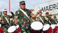 Genderang Seruling Canka Lokananta merupakan Drum Band kebanggaan Korps Taruna Akademi Militer, sebagai tradisi turun - temurun dari generasi yang satu ke generasi berikutnya. Dok. Penkostrad.