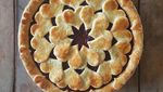 9 Kreasi Pie dengan Hiasan Cantik Bentuk Daun, Bunga hingga Hati
