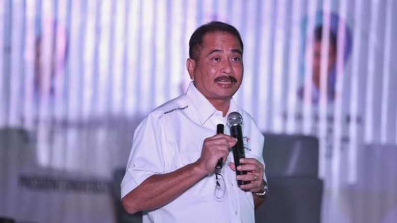 Menpar Arief Yahya (Dok President University) Menpar Arief Yahya (Dok President University)