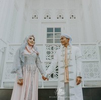 Gaun pengantin syari Salmafina Khairunnisa saat menikah dengan Taqy juga bisa menjadi inspirasi. (Dok. Instagram @hijazpictura)