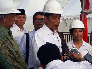 Bangun Banyak Pembangkit, Jokowi: Biar Anak-anak Belajar Malam Hari