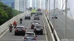 Pemotor yang Tak Kapok Lewat JLNT Kasablanka
