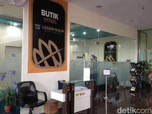 Emas Kena Pajak, Butik Antam Sempat Diserbu Konsumen