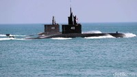 Kapal Selam Nagapasa 402 dan 403 ikut memperkuat pasukan TNI AL dengan beragam kecanggihan dan kemodernan alutsista TNI milik Angkatan Laut.