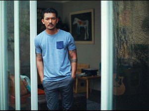 Begini Kisah Rio Dewanto dalam Menuangkan Inspirasi