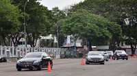 Guard Driver Training bertujuan untuk melatih seluruh anggota Paspampres yang terlibat langsung dengan operasional kendaraan Kepresidenan. (Mercedes-Benz).