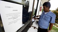 Dalam surat tersebut, manajemen Express Grup berencana menjual aset berupa tanah. Saat ini proses penjualan masih berlangsung dan telah ditunjuk agen properti profesional untuk membantu penjualan tanah tersebut. Sebagian penjualan tanah bakal terealisasi pada periode berikutnya.