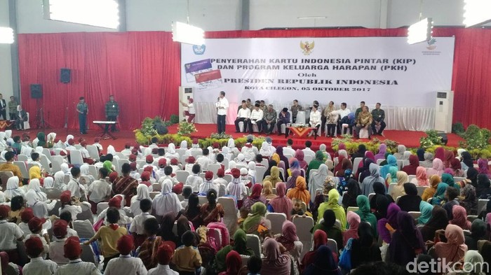 Jurus Macan Kemayoran dari Jumi Jola untuk Jokowi