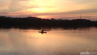 Tenang dan damai jadi suasana yang disuguhkan oleh Waduk Pusong (Datuk Haris/detikTravel)