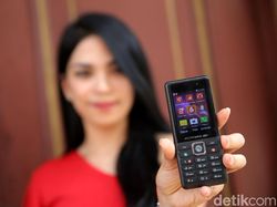 Smartfren Hadirkan Andromax 4G Bergaya Jadul