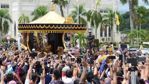 Arak-arakan keluarga Sultan Hassanal Bolkiah