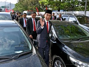 Fahri Hamzah Minta Jokowi Duduk Bareng Anies-Sandi Bahas Reklamasi