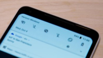Soal spesifikasi, keduanya memakai Snapdragon 835, RAM 4 GB dengan storage 64 GB atau 128 GB. Foto: Ars Technica