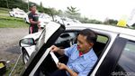 Foto: Kalah Saing dengan Taksi Online, Express PHK 250 Karyawan