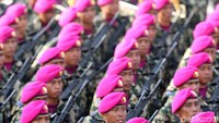 HUT TNI kali ini mengambil tema Bersama Rakyat TNI Kuat,.