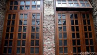 Gedung Kerta Niaga dan sejumlah gedung di kawasan Kota Tua itu direvitalisasi oleh PT Pembangunan Kota Tua Jakarta atau Jakarta Old Town Revitalization Corporation (JOTRC) yang bekerjasama dengan Pemprov DKI.
