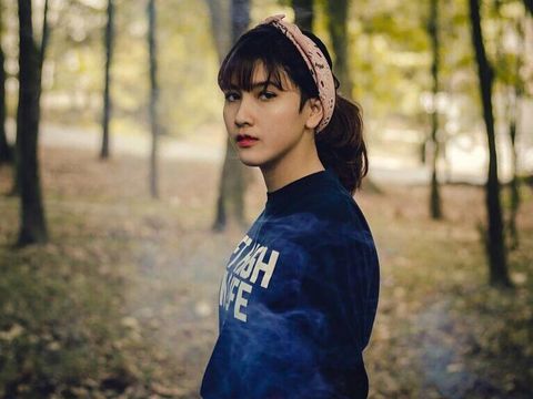 Ini Sosok Kasir Alfamart Berparas Cantik Seperti Model yang Viral