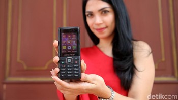 Smartfren Andromax Prime dibekali prosesor berteknologi dual core, dipadu RAM sebesar 512 MB. Sementara memori internalnya menawarkan kapasitas 4 GB, dan masih bisa ditingkatkan lagi via slot micro SD.