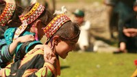 Memiliki banyak pikiran positif, para wanita ini tidak merasa diasingkan. Karena, menurut mereka, pengasingan ini adalah waktu yang tepat untuk bersantai (Dok. CNN Travel)