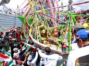Petik Laut Muncar Tradisi Ngalap Berkah Nelayan
