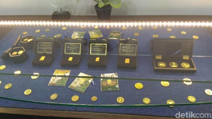 Rupiah Anjlok, Emas Antam Laris Manis