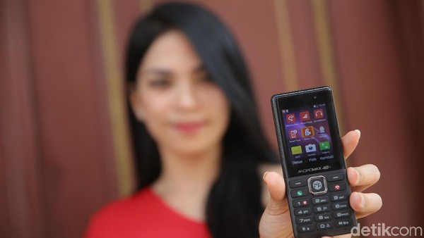 Lebih Dekat dengan Ponsel Imut Andromax Prime