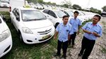 Foto: Kalah Saing dengan Taksi Online, Express PHK 250 Karyawan