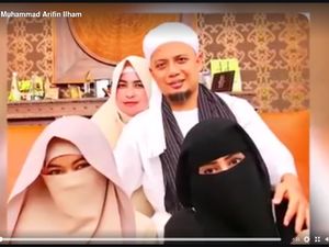 Istri Ke-3 Arifin Ilham Bahagia Bisa Melahirkan Sebelum Suami Kemoterapi